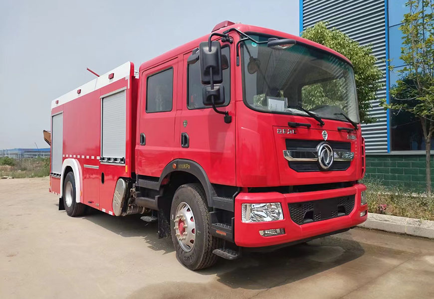 國六東風6噸多利卡D9水罐消防車